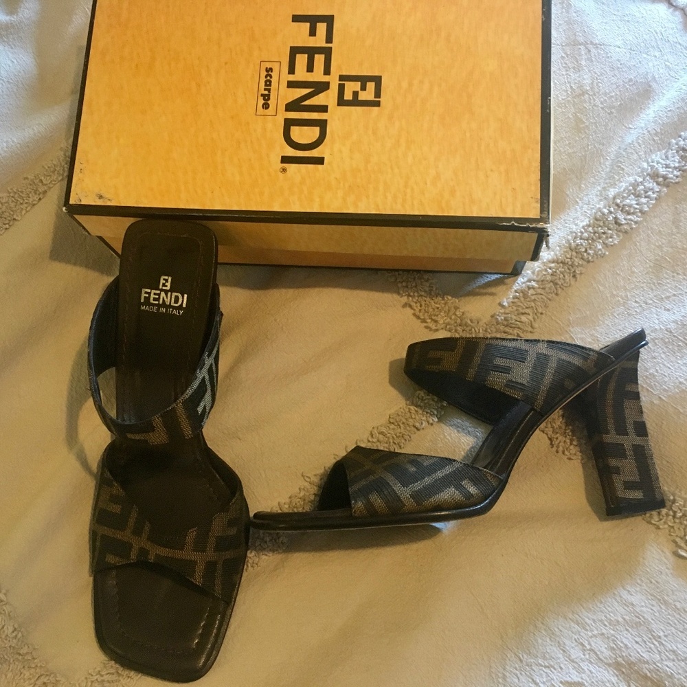 Fendi Zucca Black/sand